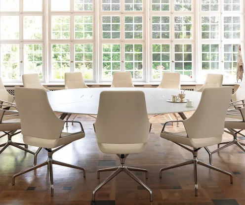 Wilkhahn-Stuhl aus dem Programm Graph in einem Besprechungsraum