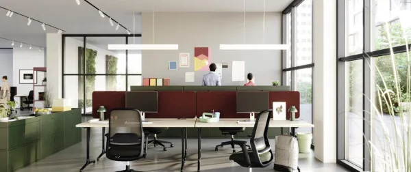 Wilkhahn Me Stühle in einem Büroraum