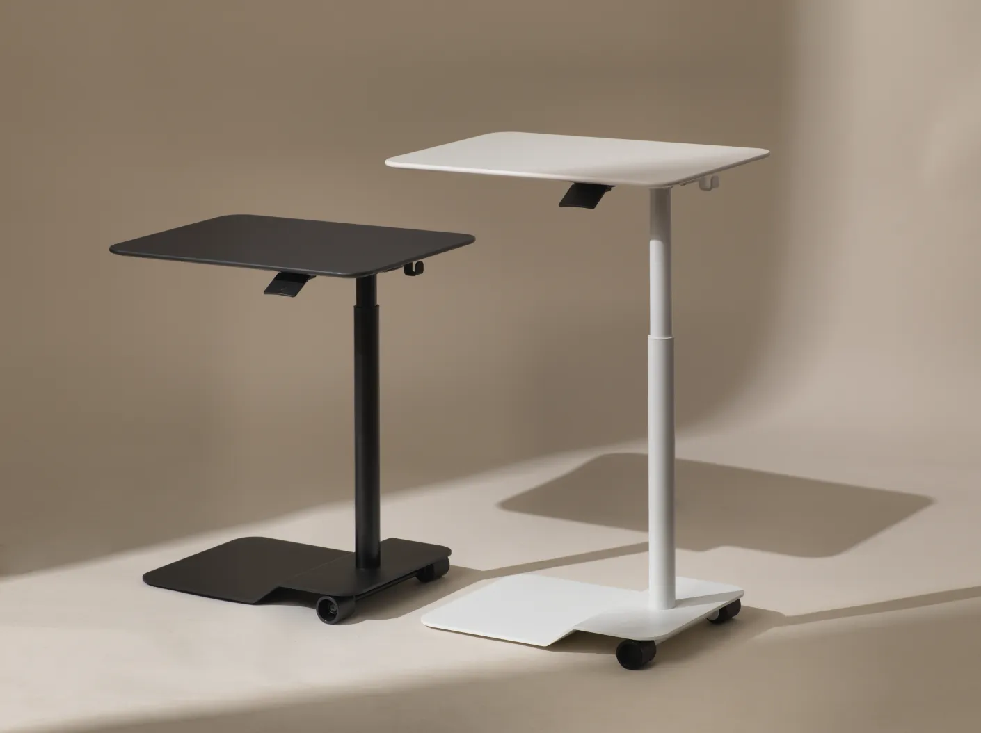 Wilkhahn Confair Next Side Table in schwarz und weiss