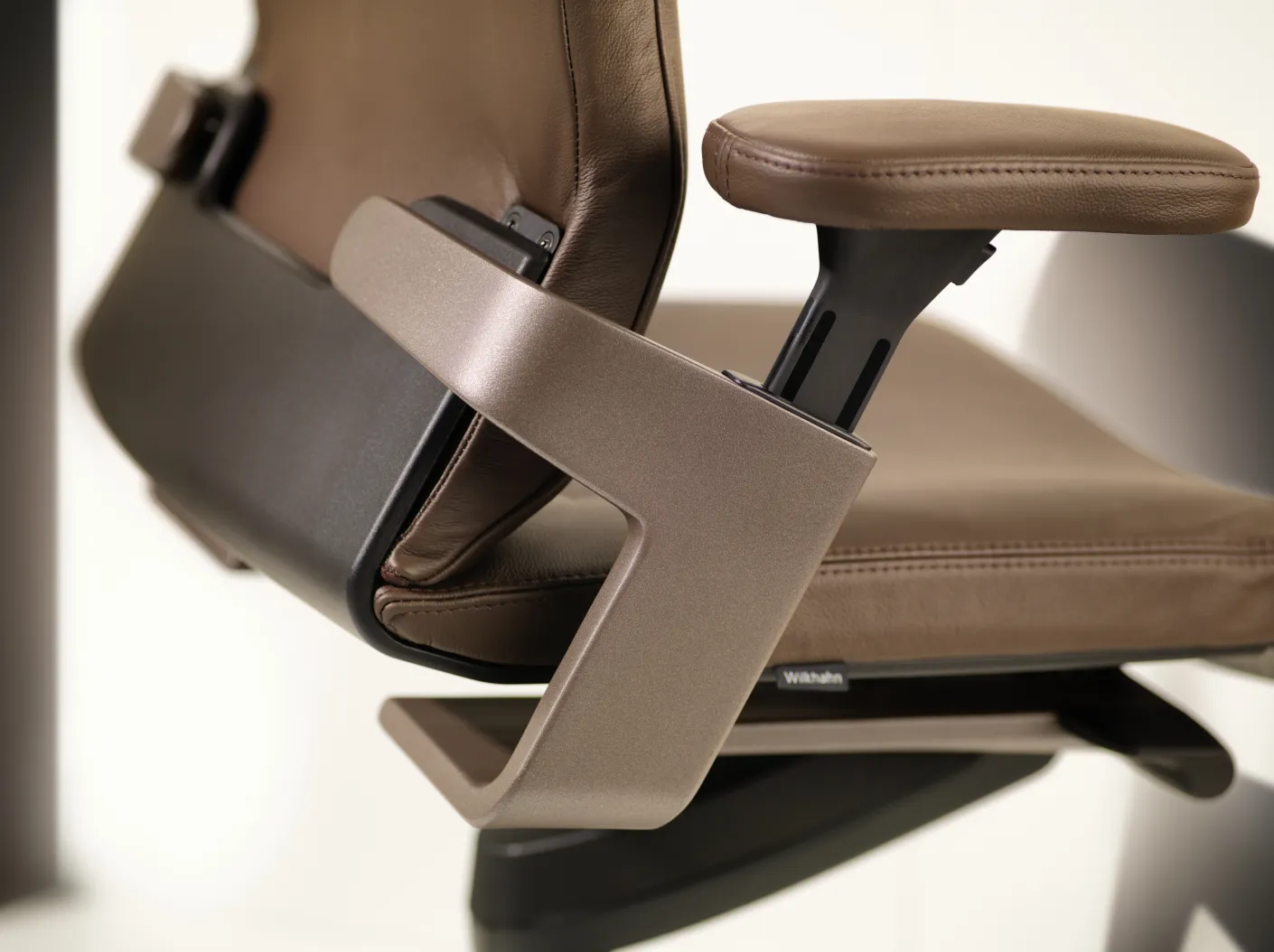 Wilkhahn ON Casual Mocca Ausführung Close up