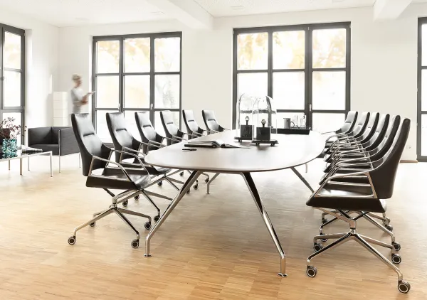 Wilkhahn-Stuhl aus dem Programm Graph in einem Besprechungsraum