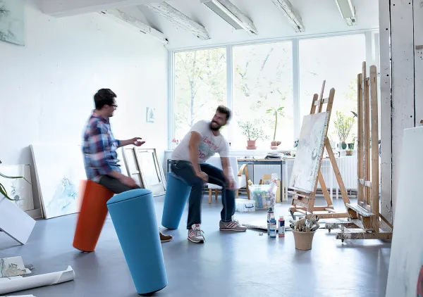 Wilkhahn-Sitze aus dem Programm Stand Up in einem Atelier