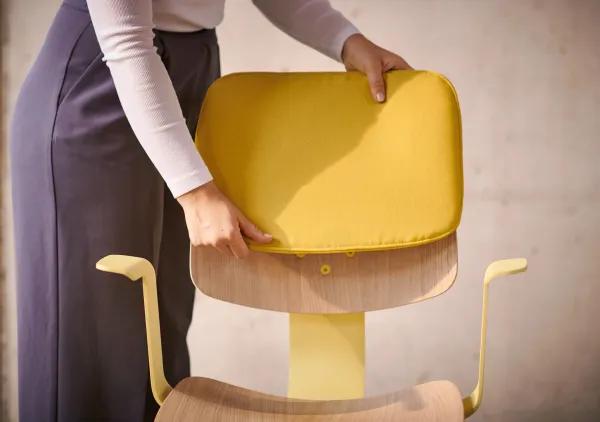 Wilkhahn WiChair Gelbes Polster